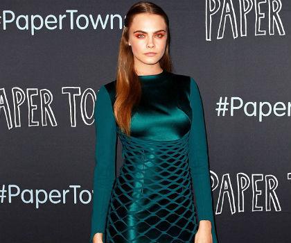 LeBuyKu's tweet photo. Cara Delevingne Ingin Berhenti Jadi Model Karena Tidak Suka Pose Sensual. http://t.co/TrJA9ye8cl http://t.co/S5gXkczfLM