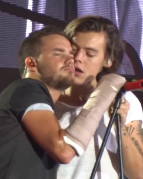 1dotpss's tweet image. Liam Payne and Harry Styles