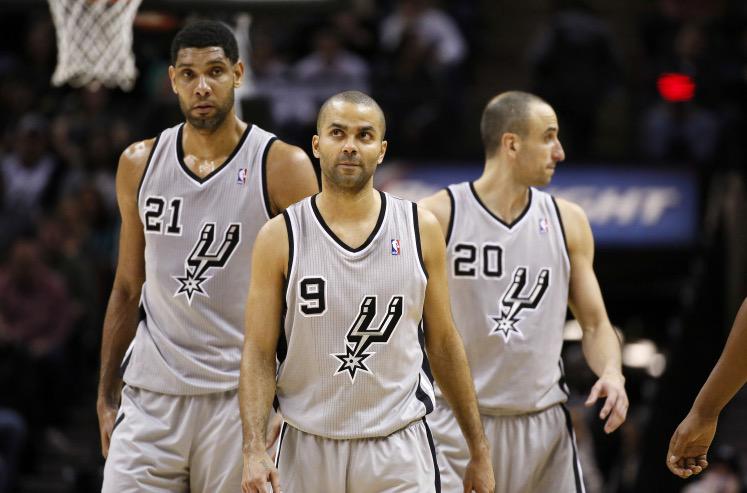 NBABattles__'s tweet photo. Who was a better "Big 3"? 
RT- Pierce, KG, Ray Allen
FAV- Duncan, Parker, Ginoboli http://t.co/guot4cWkjo