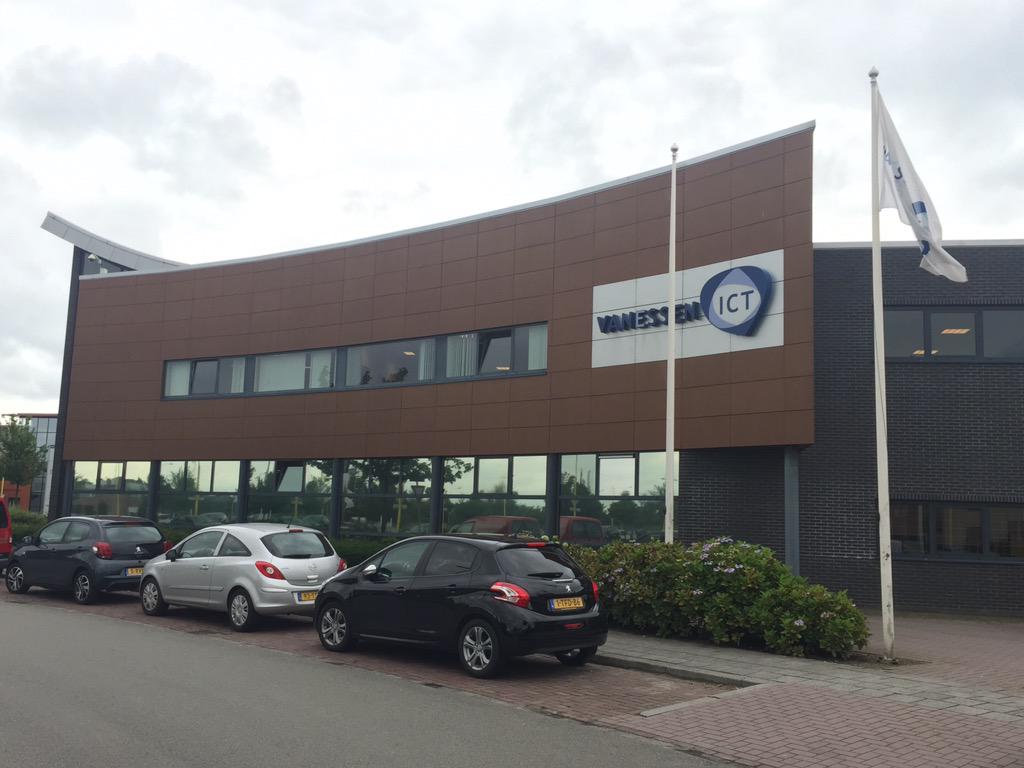 Working on mail migration to <a href="/Office365/">Office 365</a> #cloud <a href="/StichtingProo/">Stichting Proo</a> <a href="/VANESSENICT/">VANESSEN ICT</a>