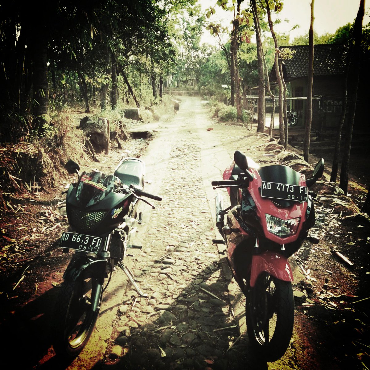 Rendra055's tweet photo. http://t.co/OKYYjoyvSv