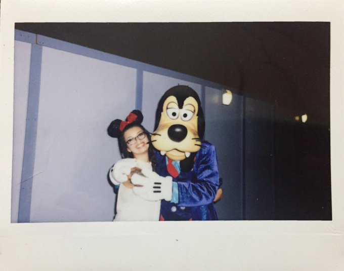 Me and Goofy at Disneyland on Sunday 📷🐶💕 http://t.co/rgONDdPUoF