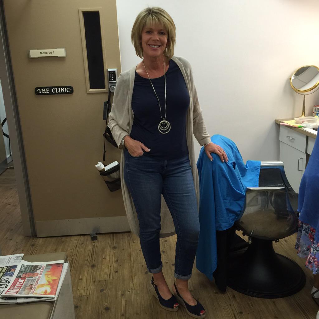 Ruth Langsford：\
