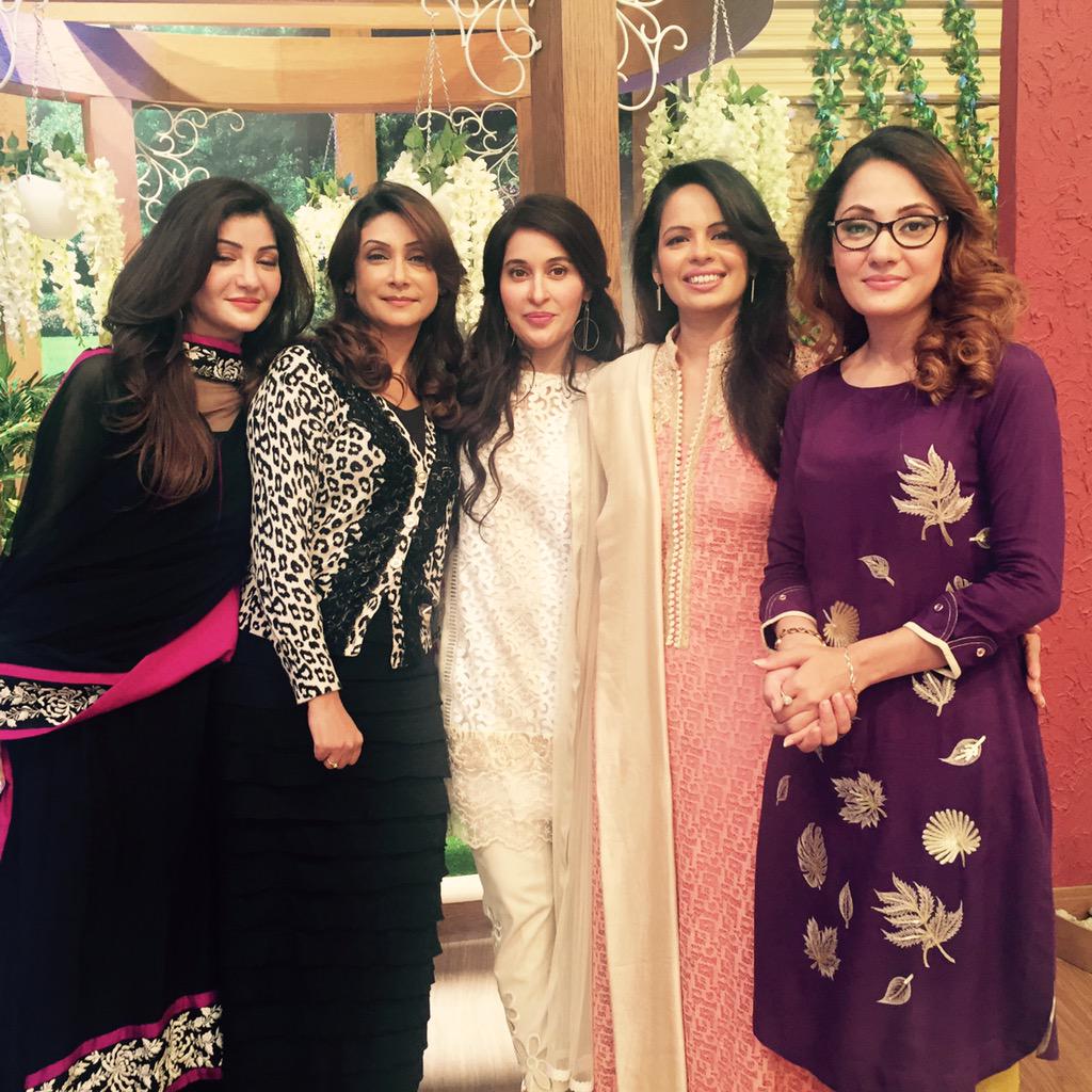 IamShaistaLodhi's tweet photo. Special thanks to my darlings!!ghareeda farooqi,najia ashar,Shazia khan n Sadaf jabbar. http://t.co/rSSHqe03uP
