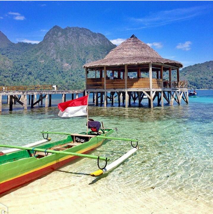 Pantai Ora Beach. Saleman. Pulau seram