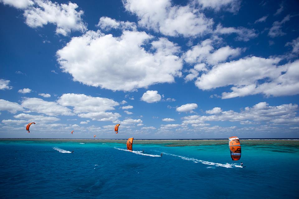 richardbranson's tweet photo. Check out these incredible photos of kitesurfers kiting the #GreatBarrierReef: http://t.co/Zql7yZDGKP @kitethereef http://t.co/RD7OPgIHFs