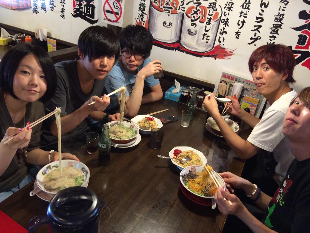 ア*ト様 Mrs. GREEN APPLE（未使用）赤色のグリッター 赤色のグリッター×Mrs. GREEN APPLE 「赤と緑のホショクツアー」終了