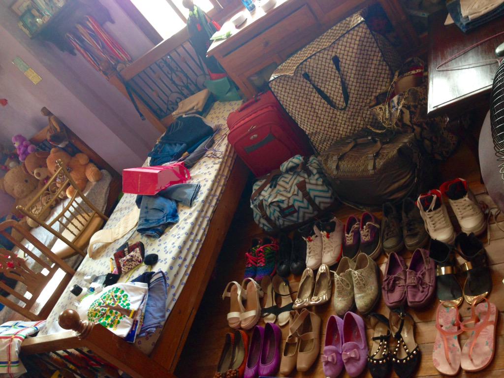 astridzea_'s tweet photo. THE STRUGGLE IS REAL
#FUCKingstuff #pribinsyanaProbs #collegenatalaga 😤 http://t.co/dPM6I1HKBl