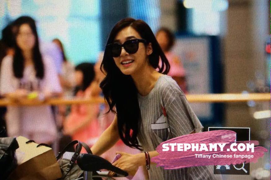 [PIC][18-08-2015]Tiffany trở về Hàn Quốc vào chiều nay CMrnxzOXAAA0R47