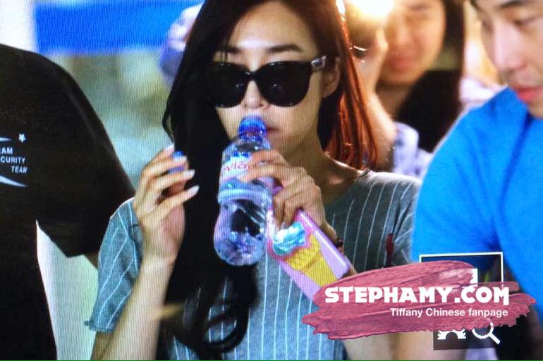 [PIC][18-08-2015]Tiffany trở về Hàn Quốc vào chiều nay CMroQpsWoAAUFK2