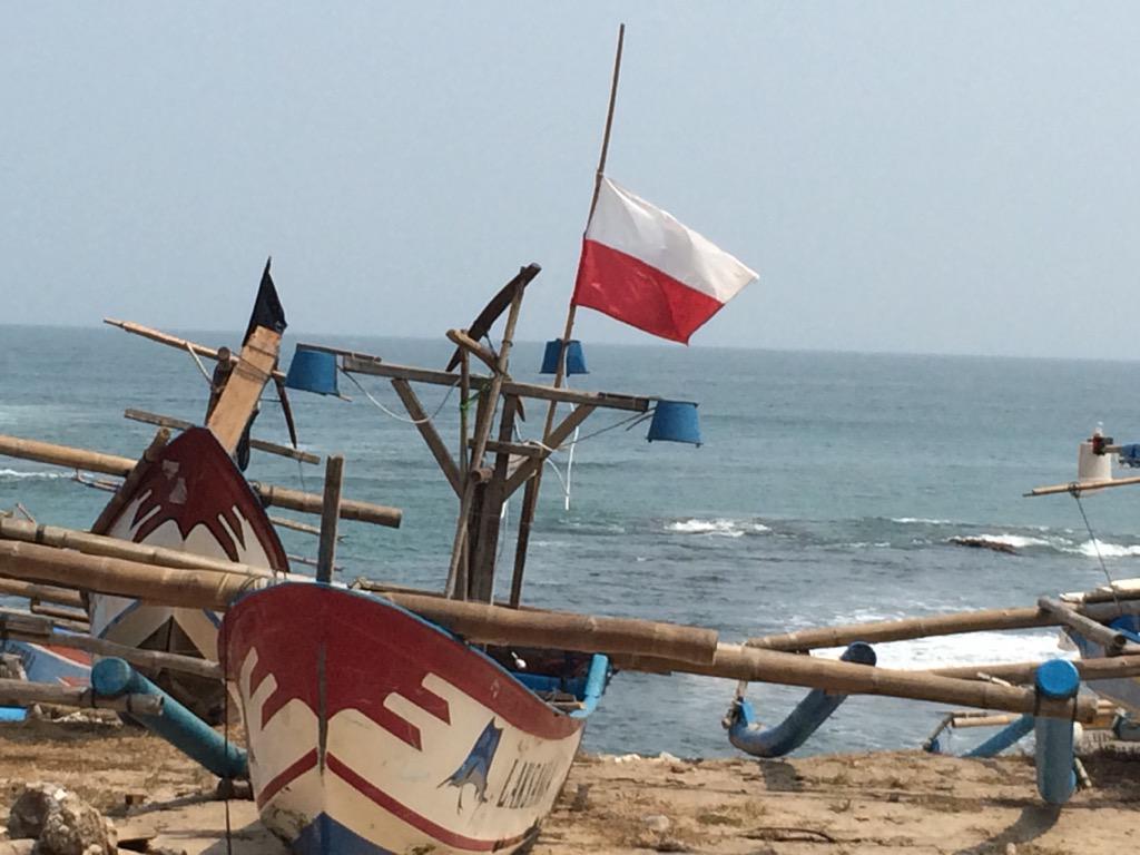 imkada's tweet photo. HIDUPLAH INDONESIA RAYA http://t.co/HqvSBDMb4f