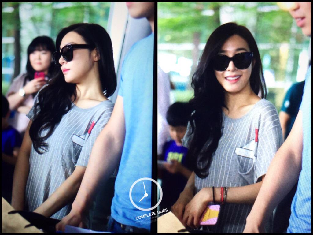 [PIC][18-08-2015]Tiffany trở về Hàn Quốc vào chiều nay CMrpACcUcAAfcFI