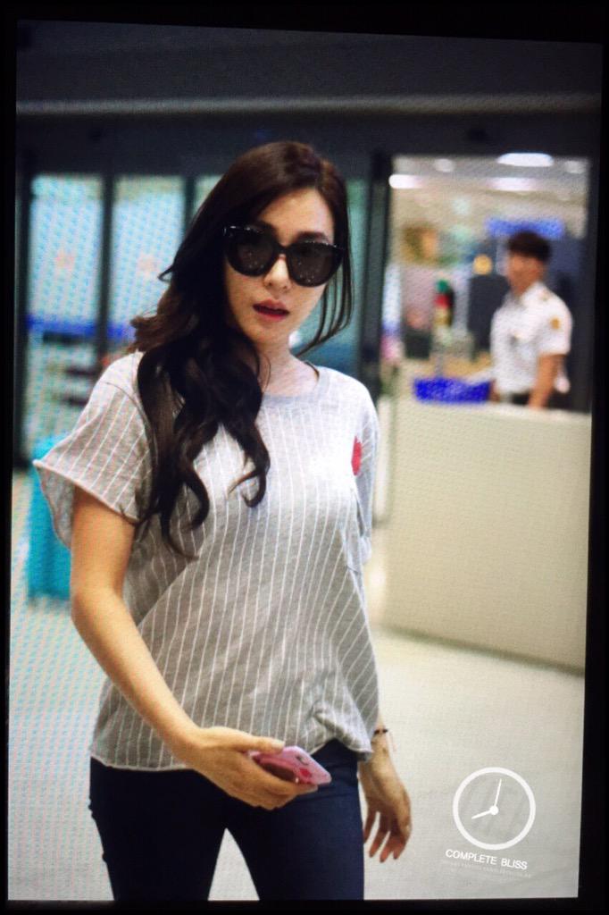 [PIC][18-08-2015]Tiffany trở về Hàn Quốc vào chiều nay CMrpACdUAAAlDMG