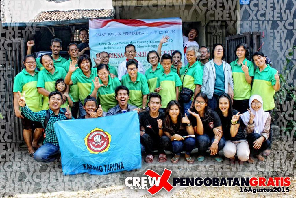 CrewX10's tweet photo. Kegiatan Pengobatan Gratis untuk Warga sekitaran Raden Ganda . http://t.co/6eJN0wKNxN
