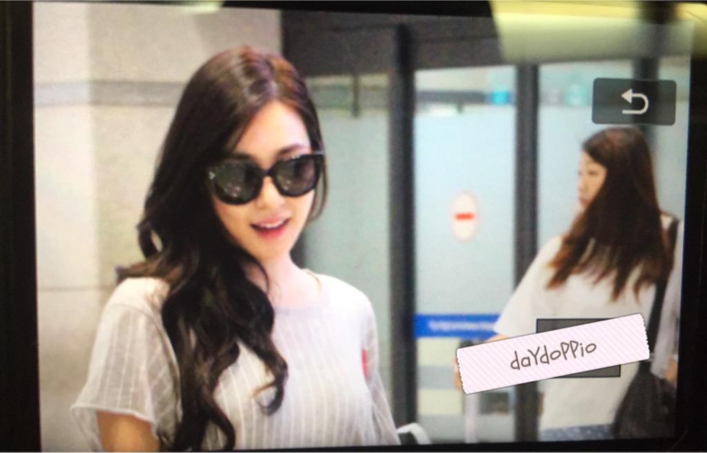 [PIC][18-08-2015]Tiffany trở về Hàn Quốc vào chiều nay CMru5SYUkAAcw0G