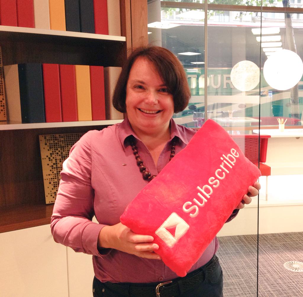 TheB1M's tweet image. Season 2 of @SuButcher's #SocialBIM kicks-off tomorrow on The B1M! Catch-up on Season 1 here: youtube.com/playlist?list=…