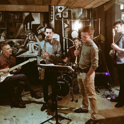 inspiremusnotts's tweet photo. Hey @NottsPerforming check out your alumni gigging w @jiallohq in Notts. Hellooo Egan massiv https://t.co/81nkibMrJX http://t.co/2pHhY0tzUJ