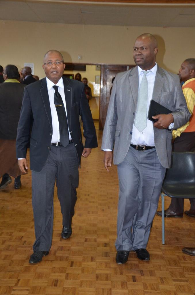 DBE_KZN's tweet image. HOD@nkosinathisishi together with Top Management meeting the Sisonke District principals #operationbounceback