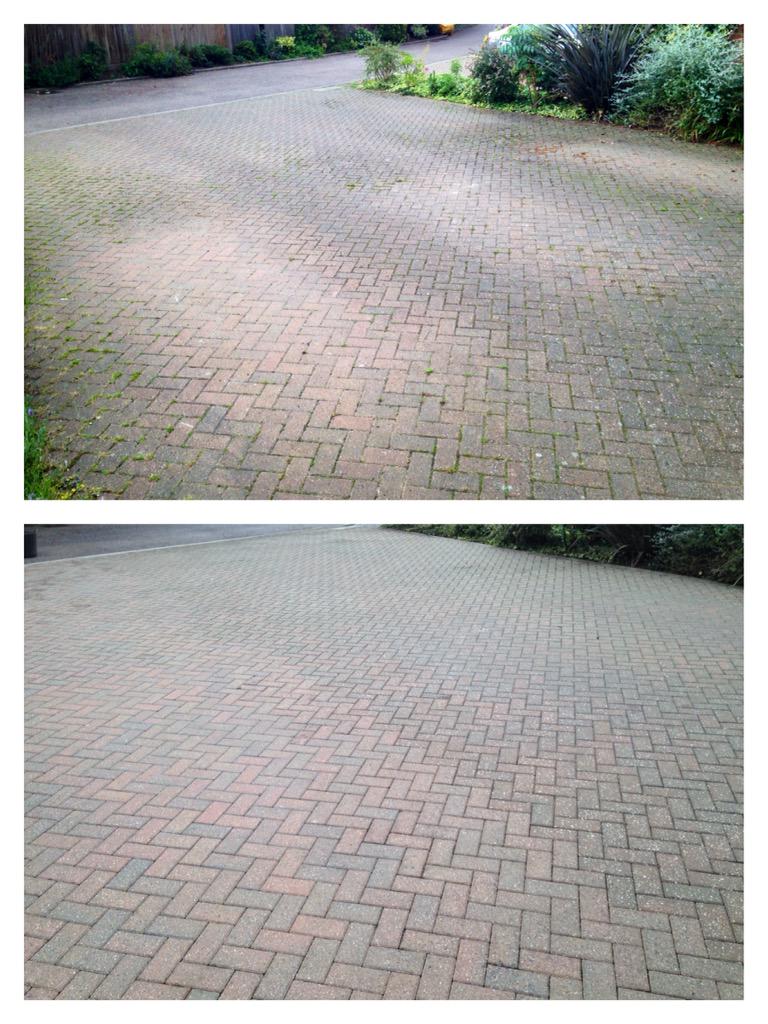 WindowCleaner4U's tweet image. We now offer Patio and Driveway cleaning with our new Hyundai petrol jet wash
07983 719 626 
fairmanswindowcleaning.co.uk