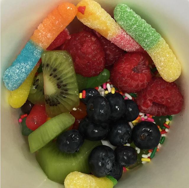 CherryBerry4All's tweet photo. I think you forgot the froyo...
#alltoppings #toppings #cherryberry http://t.co/bVCn6jbjqM