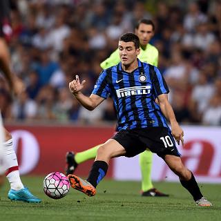 detiksport's tweet photo. Kovacic Resmi Jadi Milik Madrid http://t.co/d0pOFJAAgP http://t.co/vZj2EwF2Ya