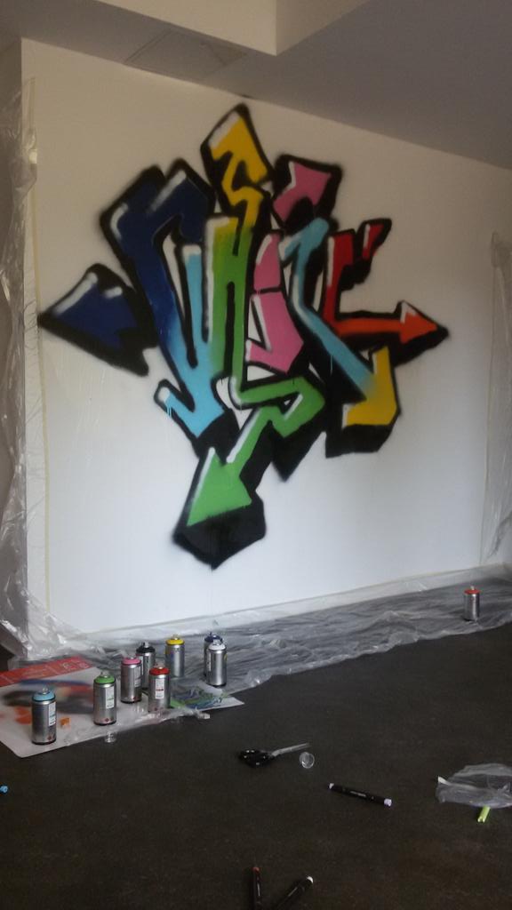 ElchDesigns's tweet image. Das Graffiti ist fertig :)