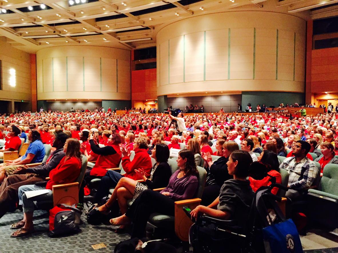 TinaSmithMN's tweet photo. 1,300 @AmeriCorps members ready to take on big important jobs. #ReadingCorpsWorks #MathCorpsWorks for MN students. http://t.co/mlKXYEiilC