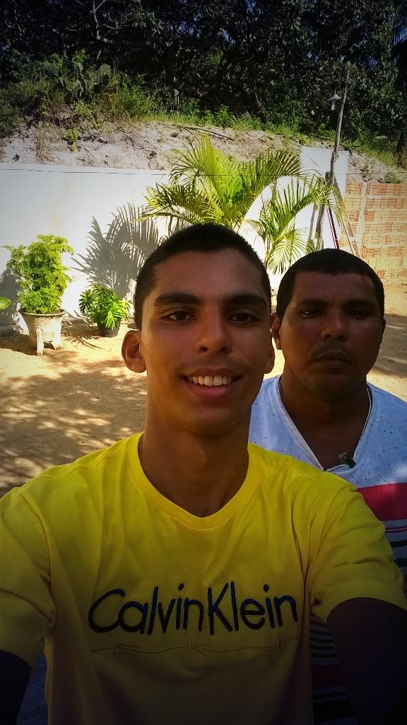 Mateusgrafishow's tweet photo. @salatielreal Boa Tarde Meu Amigo!!! mande Os parabéns Do Meu Pai Herói #Francisco_Mello Ele E Seu Fã!!!! http://t.co/DSaTh6he0T
