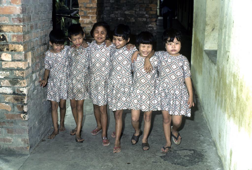 UN_Women's tweet photo. #MakeLifeBetterIn3Words: Invest in girls! http://t.co/JfT2vMDYYi http://t.co/EJdrdS5NmV