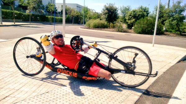 xavi_torres's tweet photo. Probando la nueva posición en handbike... Cuesta un poco pero... a por todas!!! http://t.co/GFRNA5t4vu