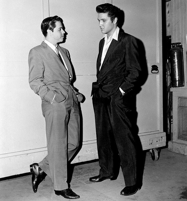 rcvonb's tweet image. &amp;gt;&amp;gt; ...Lucho Gatica y Elvis Presley... California, 1957... @alb0black