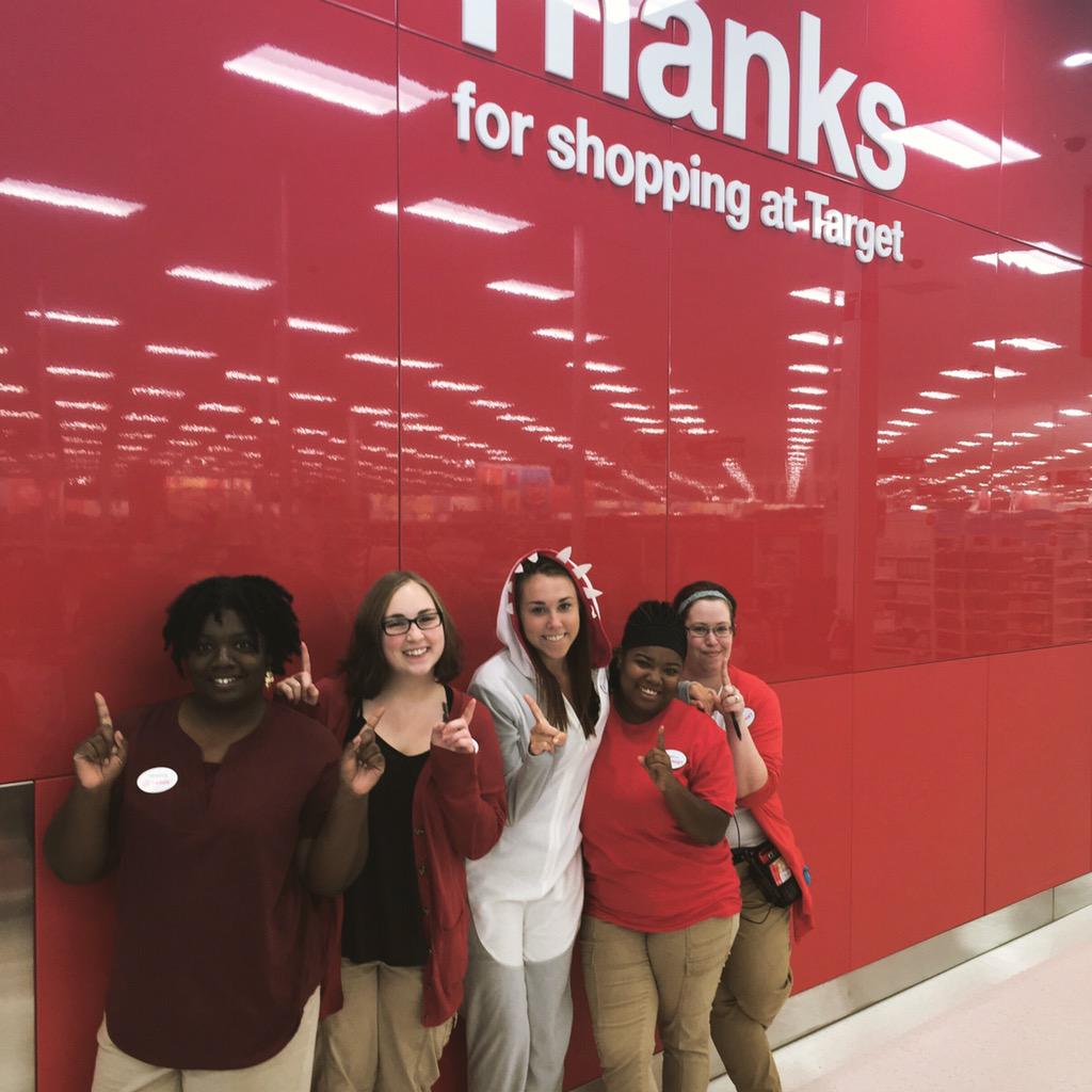 Jordan_N_Flary's tweet photo. 31 redcards at Monday close! Leading the district! #proudmama #RedCardNation #dressupjordan @megansmac @agyap http://t.co/OBnbaKCrjr