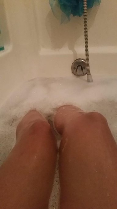 Come join me? @kumar165315  ;) #bathtime http://t.co/t8xzjqT5Dp<a class="tags" target="_blank" title="On Twitter" href="/?out=eyJ0eXAiOiJKV1QiLCJhbGciOiJIUzUxMiJ9.eyJpYXQiOjE3MjU0NjMzODQsImlzcyI6InR3cG9ybnN0YXJzLmNvbSIsIm5iZiI6MTcyNTQ2MzM4NCwiZXhwIjoxNzU2OTk5Mzg0LCJyZWRpcmVjdF91cmwiOiJodHRwczovL3R3aXR0ZXIuY29tL2t1bWFyMTY1MzE1In0.fjUffWxWG0WMVlZMJ2NuZnVTbm9mbuYqwy99vJvLDextToZELnfhLQgbbJChY4uprQxNI0m5RNQuN4-2Vky3wg">@kumar165315</a><a href="/tag/bathtime"class="tags">#bathtime</a>