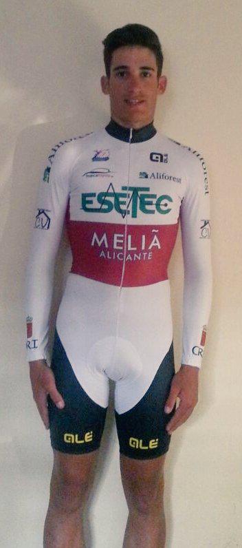 CCLaPalmaCT's tweet photo. .@crispasalodos lucirá en Lliria durante la disputa de #CampCVCRI su buzo @alespanya de Campeón de Murcia CRI!! http://t.co/ObQGNleqTz