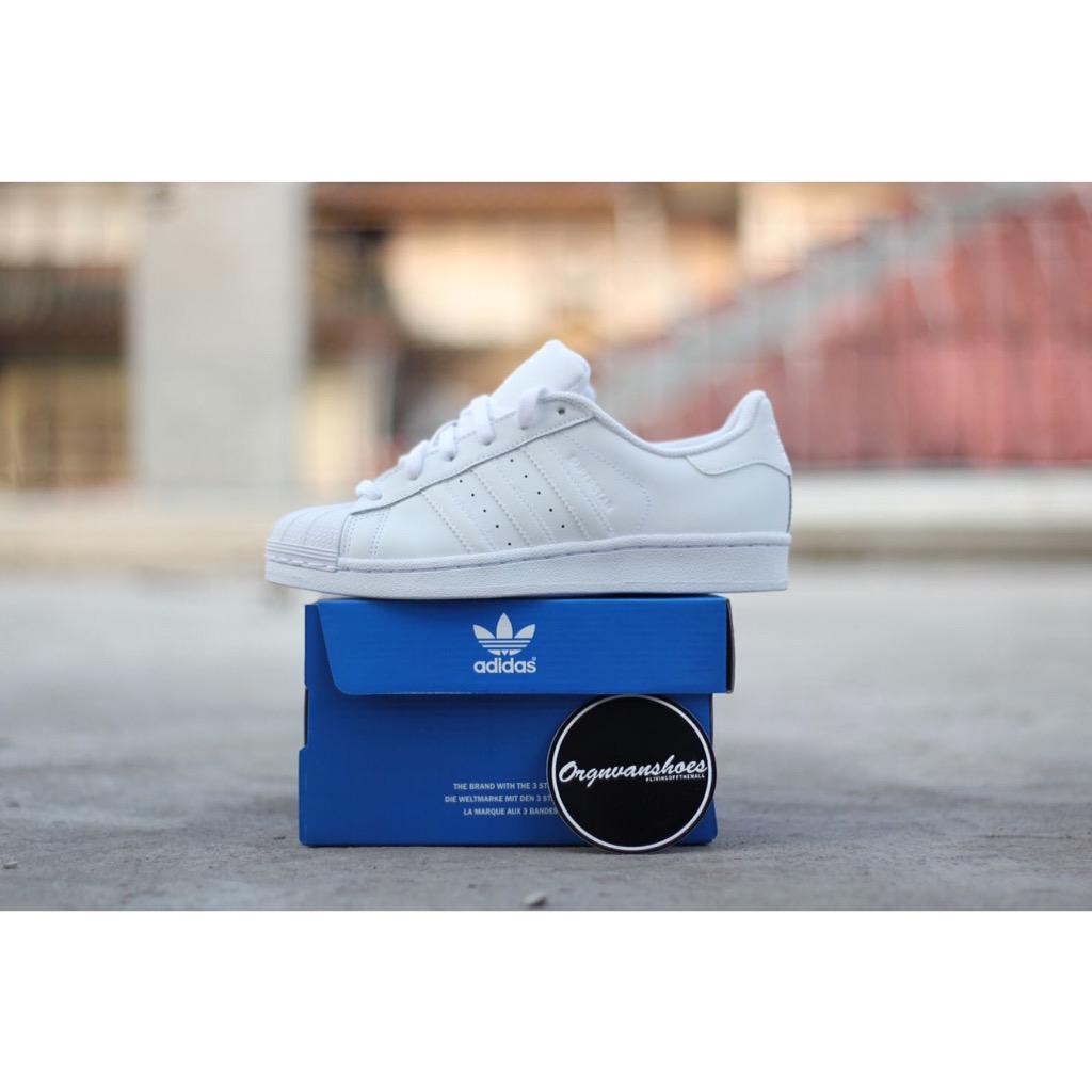 Adidas Superstar 2.0 All White Size 35 1/3 S/D 40 2/3 ( ready stock )
BNWB
Wa/sms 08982738648
<a href="/SneakersINVS/">Sneakers Invasion</a>