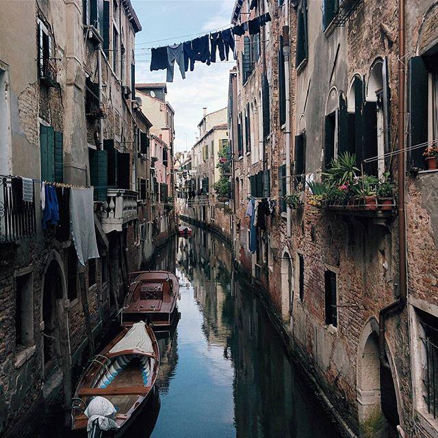 MarcoValmarana's tweet photo. #BoatsOfVenice http://t.co/Dcc8zMFp12 http://t.co/kSbk8dicpm