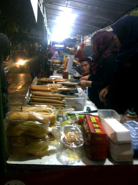 Kuliner nigth rw o8 pasirjati <a href="/OmiRusmiati/">Omi_Rusmiati</a> <a href="/ridwankamiI/">ridwan kamil</a> <a href="/OdedMD/">Oded Muhamad Danial</a> <a href="/kartaBDG/">KarangTaruna Bandung</a>