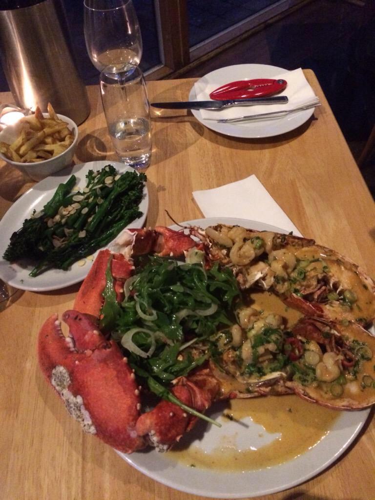 DublinMSB's tweet photo. Dry-ish day.. Fresh Delivery.. Half at €15, Whole at €25. Yes.. It is LOBSTER TUEDAY! Thanks Al for this smasher 😋 http://t.co/L22Mfs7eKS