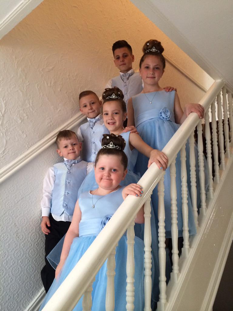 lfclisa29's tweet photo. My gorgeous kids on my wedding day ❤️ http://t.co/n1e8ebvfnz