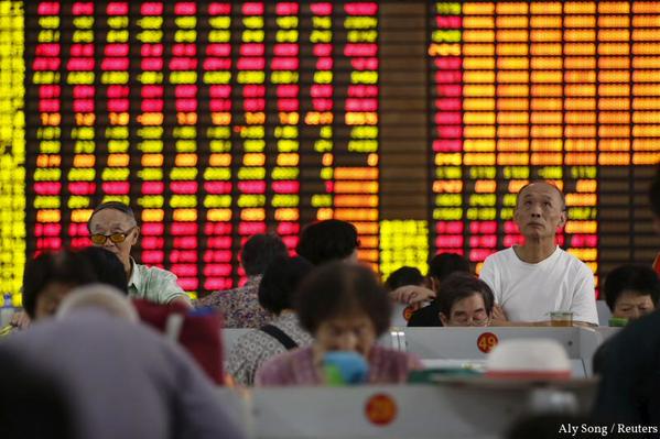 ForeignAffairs's tweet photo. The yuan devaluation and the end of China's economic miracle. http://t.co/lM9G5JuD76 http://t.co/0S8MRWgoWm