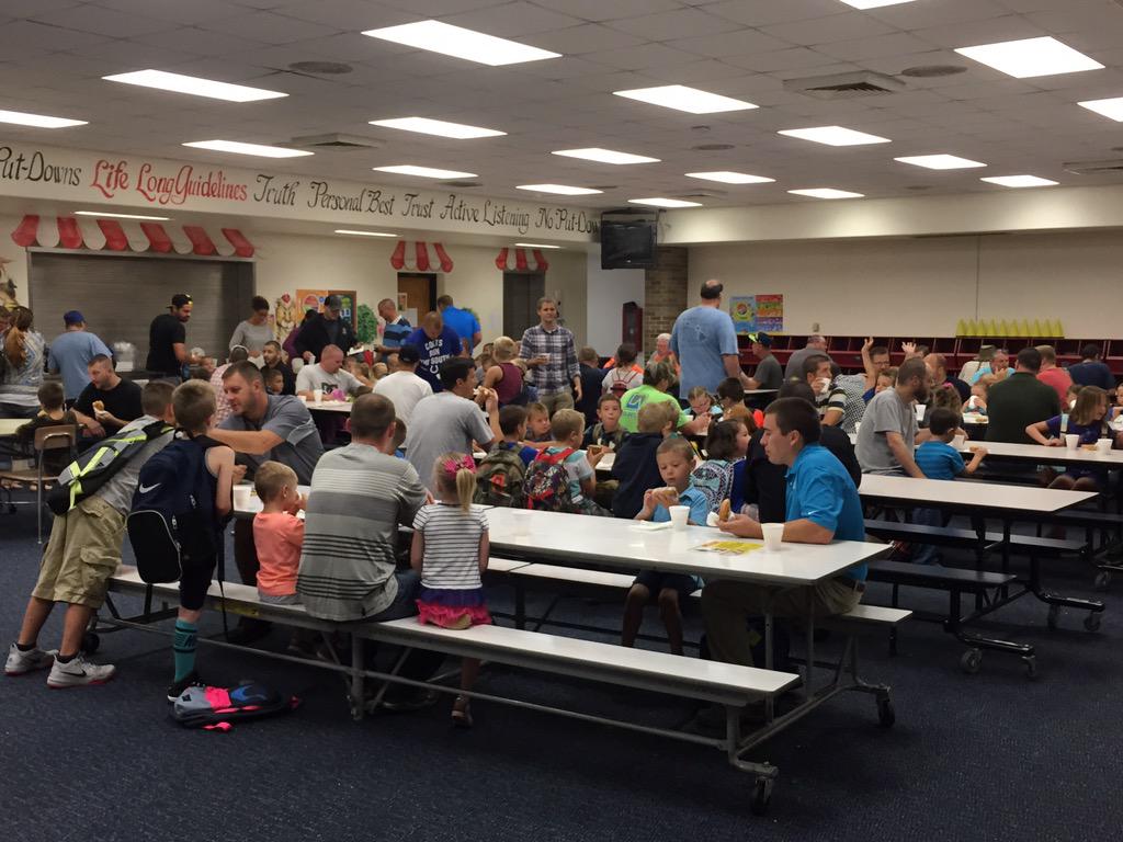 BHMSDnews's tweet photo. Great turnout for Donuts With Dad today! Thanks to all that came &amp; to @PTO_BHES &amp; parents for your service! #BHMSD http://t.co/ShHHMEpplI