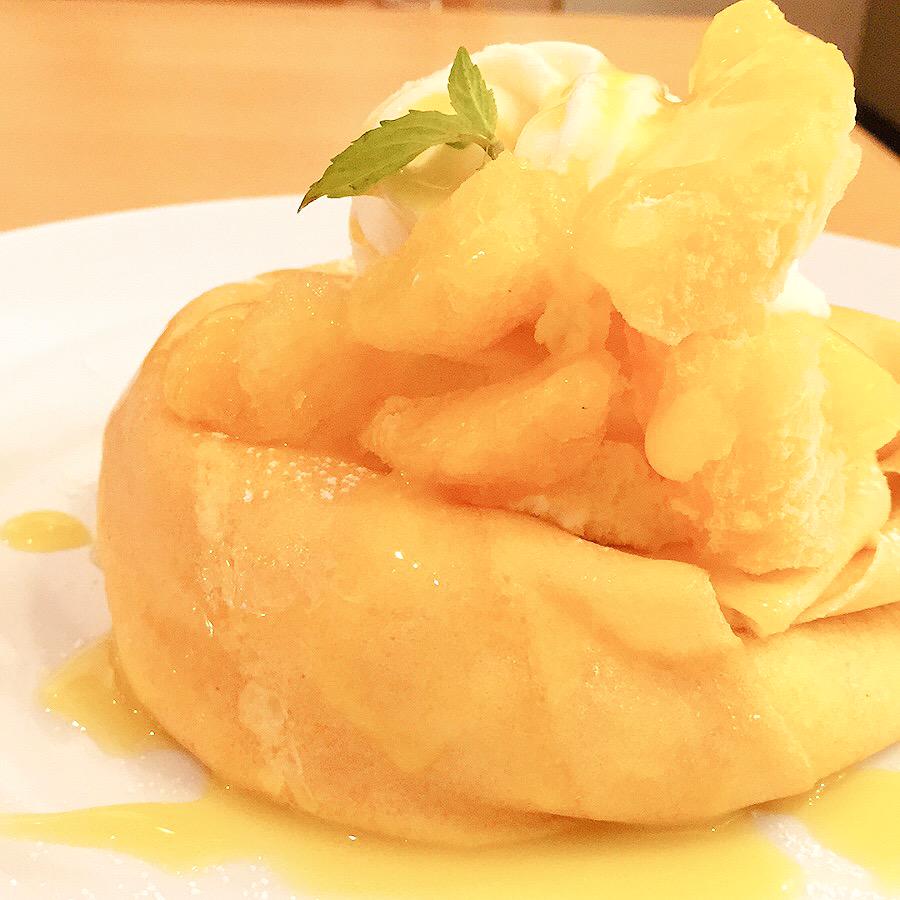 英 千安希 7 23 オテライブ 58食目 リトルバード 原宿ライスリング オレンジ 米粉を使用したもちもちのクレープ生地の中にはミルクとバニラのお米のクリームがたっぷり しつこくないミルキーなクリームは最後まで飽きずに食べられる美味しさ 原宿