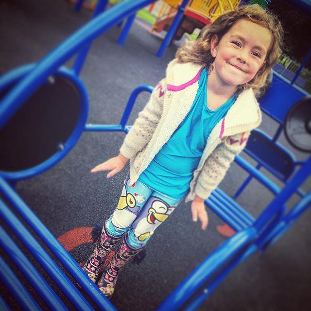 Kokonuzz's tweet photo. RT@wildbangarang : Check Out The Cutest Leggings With #Kokonuzz Characters! http://t.co/l9yO4tXjFR @Allmec #cute https://t.co/llYBgvzGj2