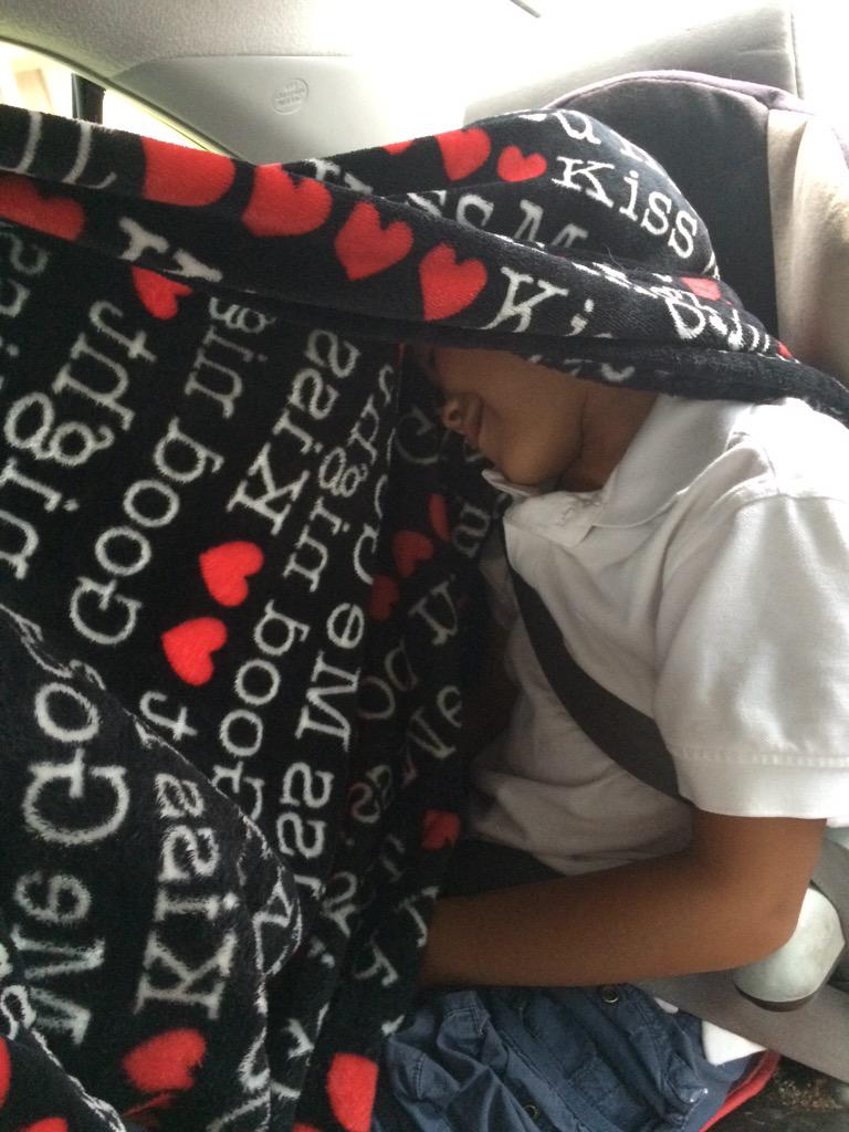 TanaRaiyne's tweet image. Kiddo up @ 4 with nightmare. Now this. #firstdayof3rdgrade #WPSPROUD