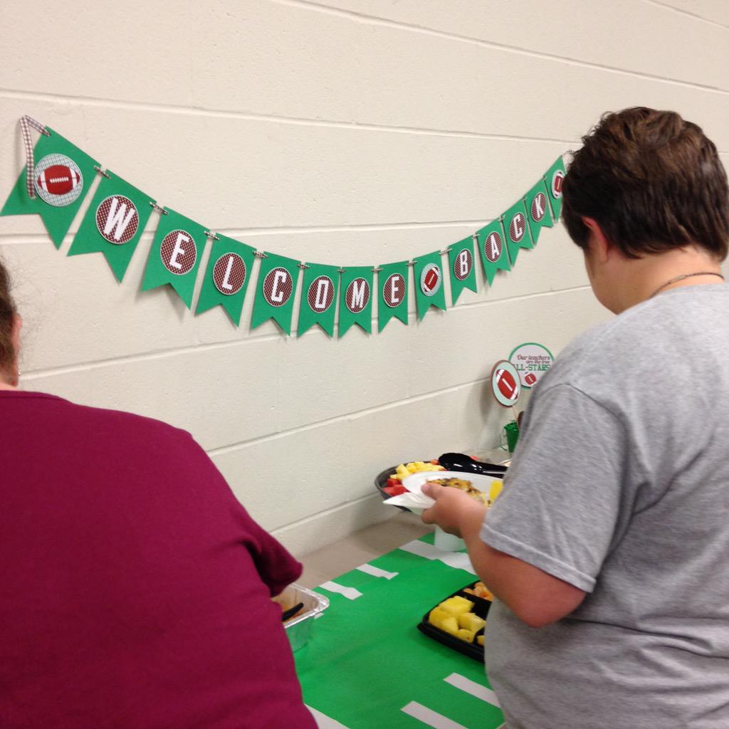 emilhollin's tweet photo. Thank you PTO for a wonderful back to school breakfast! #ptproud #jcpstweets #jcconnect http://t.co/4aAwhY4gcB