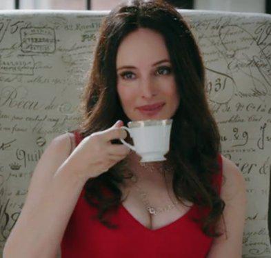 A gente não te esquece nunca senhora Grayson 
HAPPY BIRTHDAY MADELEINE STOWE 