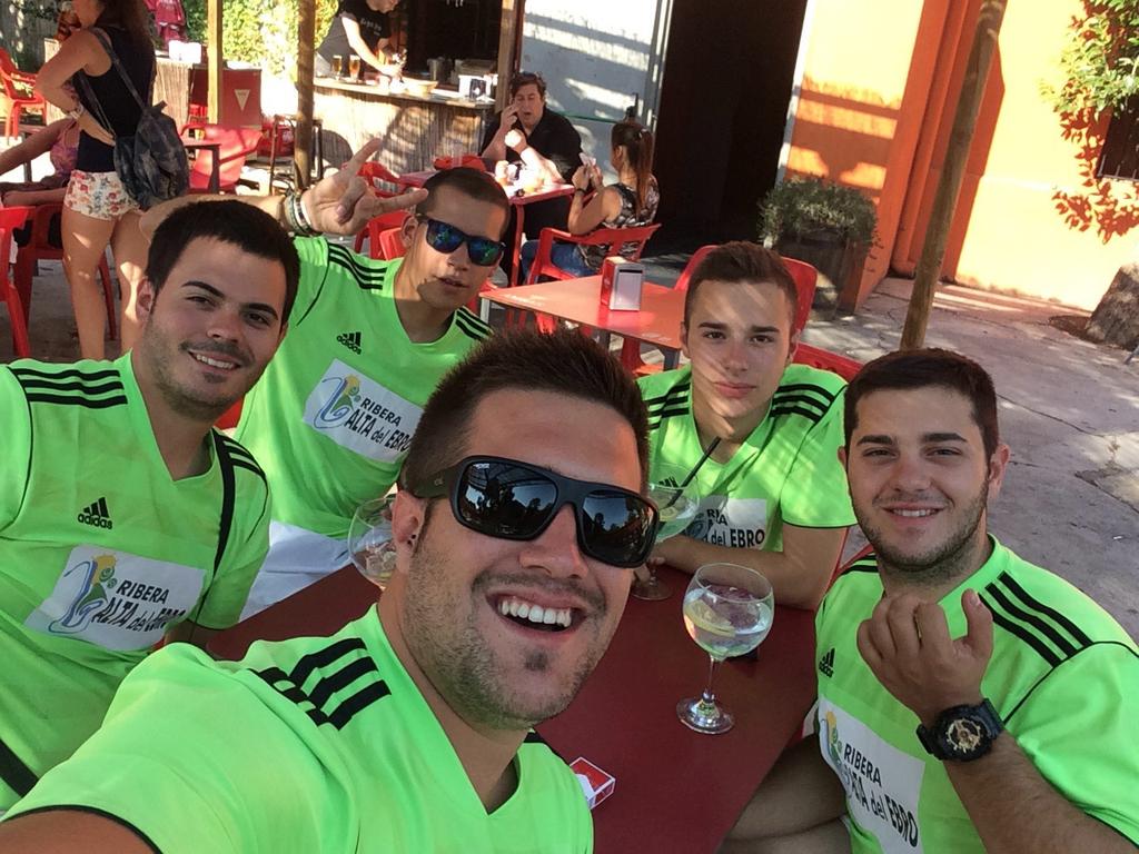 pellisax's tweet photo. Terminando por Pedrolandia @EstropicioChar http://t.co/79gno2NXFs