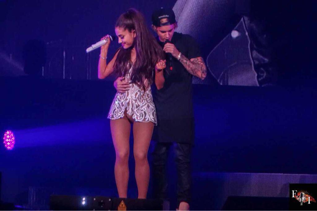 rtyoureparents's tweet photo. Justin Bieber and Ariana Grande http://t.co/Wg1EscQNWf