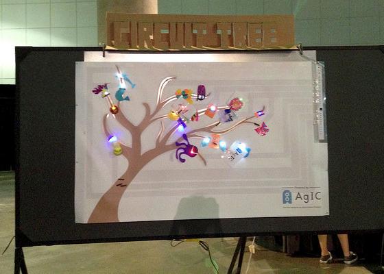 chibitronics's tweet photo. Interactive CircuiTree Mural made with Chibitronics, @AgIC_Inc &amp; @Conductak at #SIGGRAPH2015
https://t.co/mokd6pIPYk http://t.co/DIGisqlQo5