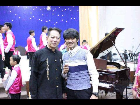 j3766's tweet photo. Concert with roby and OKP http://t.co/SFFeTNEAck